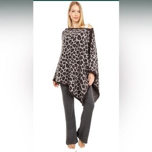 Barefoot dreams poncho